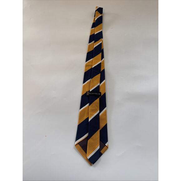 VINTAGE XMI Platinum Tie 100% Silk Geometric Necktie Business Formalwear - Picture 6 of 9